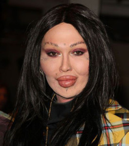 Bad-Lips-Eyebrow-Piercings